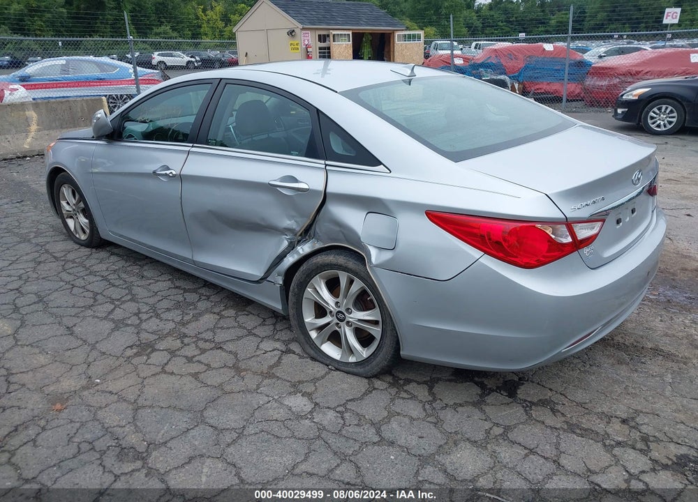 2013 HYUNDAI SONATA LIMITED VIN: 5NPEC4AC2DH710569