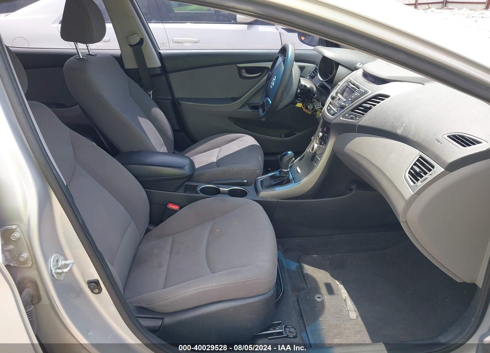2016 HYUNDAI ELANTRA SE VIN: KMHDH4AE3GU517223