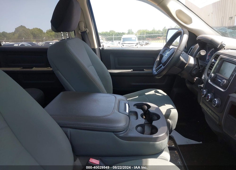 2015 RAM 1500 TRADESMAN VIN: 3C6RR6KT4FG584826