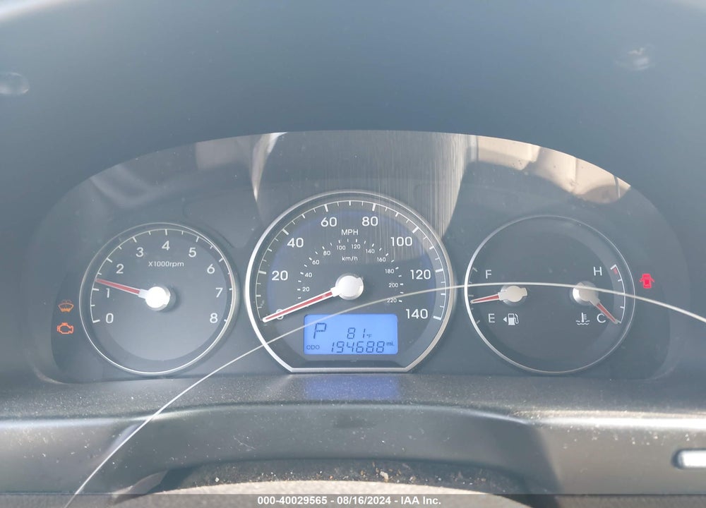 2011 HYUNDAI SANTA FE GLS VIN: 5XYZG3AB6BG077618
