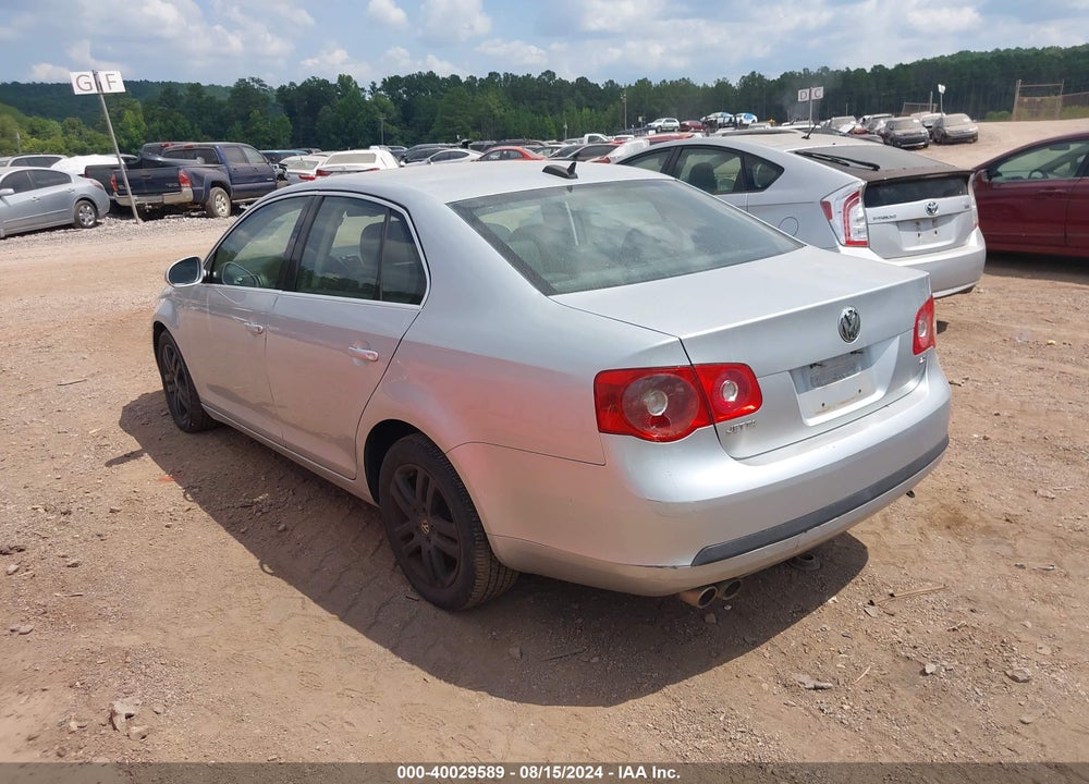 2005 VOLKSWAGEN JETTA 2.5 VIN: 3VWDF71K15M607616