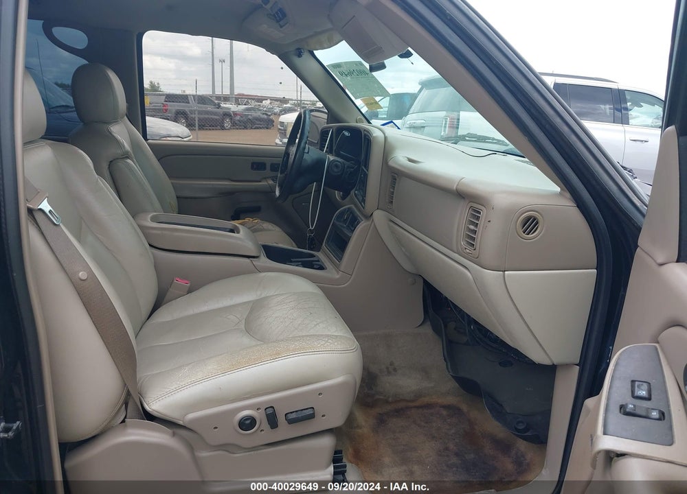 2004 CHEVROLET TAHOE C1500 VIN: 1GNEC13Z24R116631