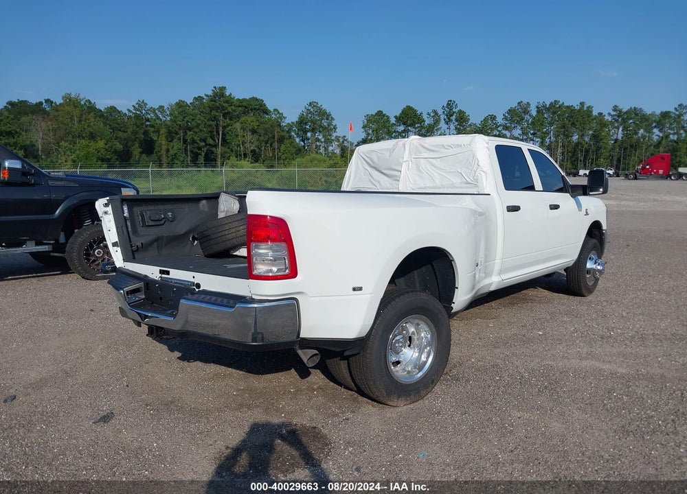 2024 RAM 3500 TRADESMAN  4X4 8' BOX VIN: 3C63RRGL7RG215169
