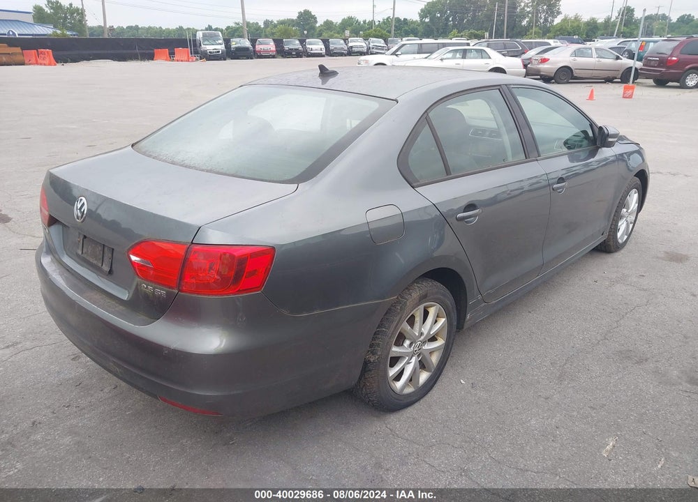 2011 VOLKSWAGEN JETTA 2.5L SE VIN: 3VWDZ7AJ6BM041513