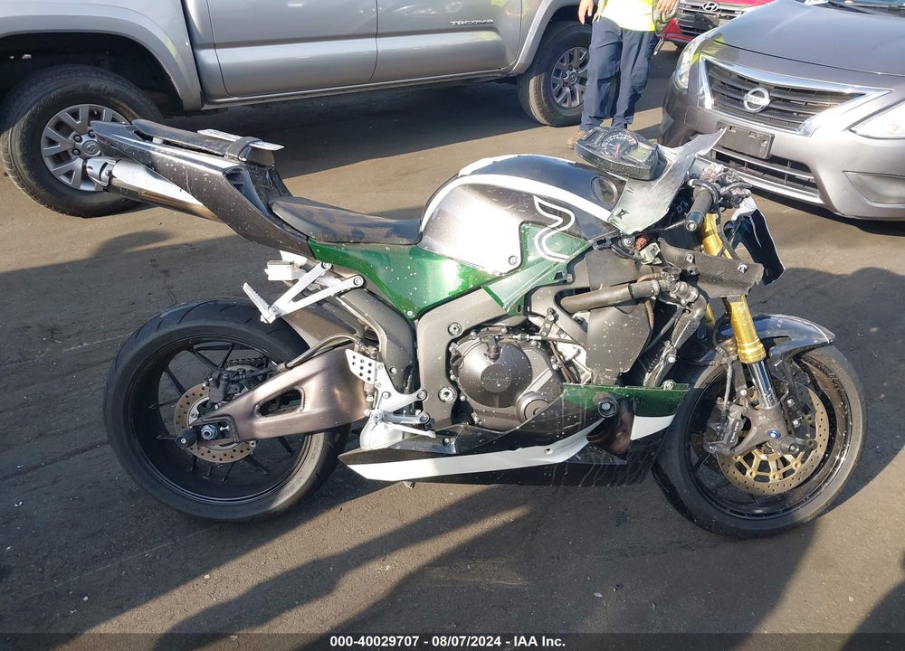 2021 HONDA CBR600 RR VIN: JH2PC40H6MK700156