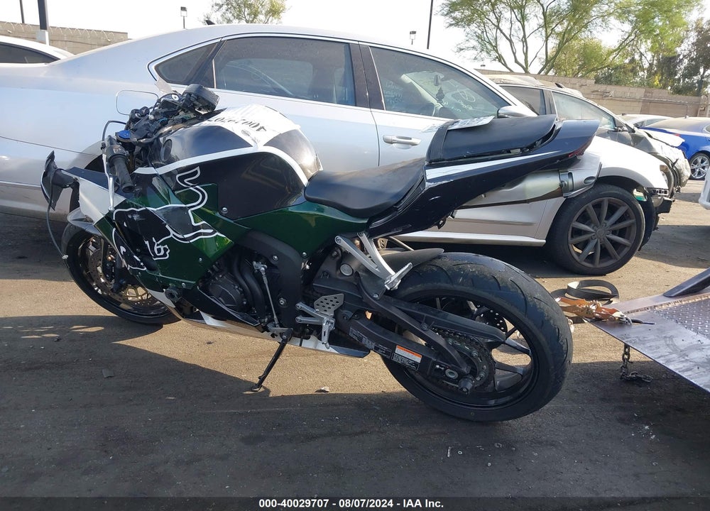 2021 HONDA CBR600 RR VIN: JH2PC40H6MK700156