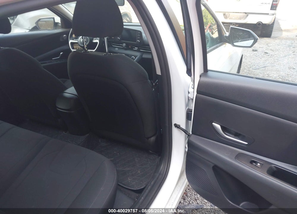 2021 HYUNDAI ELANTRA SEL VIN: 5NPLM4AG3MH020711