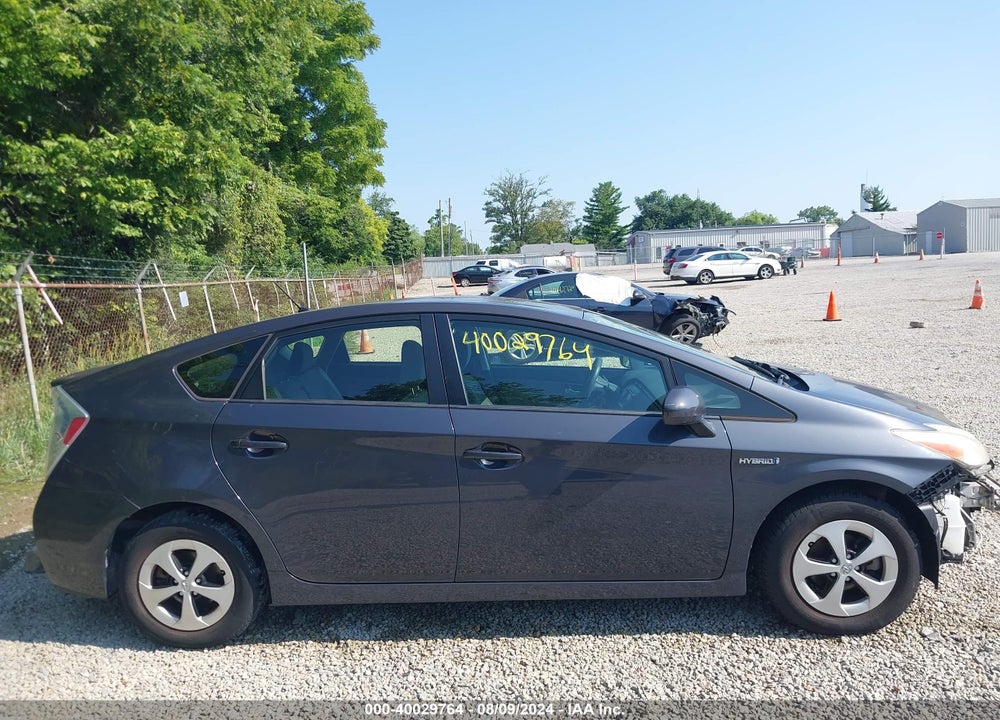 2013 TOYOTA PRIUS TWO VIN: JTDKN3DU7D1643213