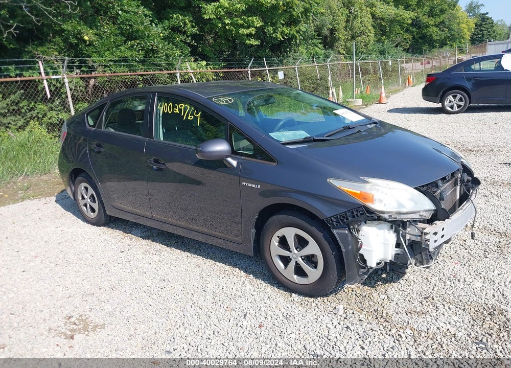 2013 TOYOTA PRIUS TWO VIN: JTDKN3DU7D1643213