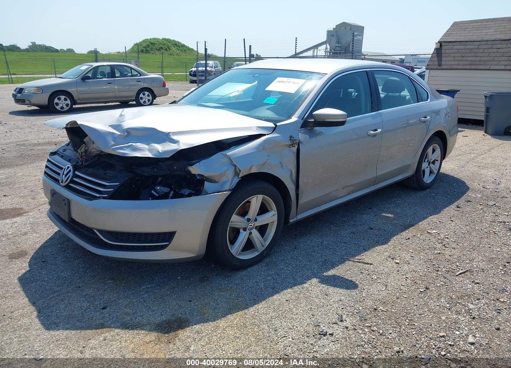 2013 VOLKSWAGEN PASSAT 2.5L SE VIN: 1VWBH7A33DC109864