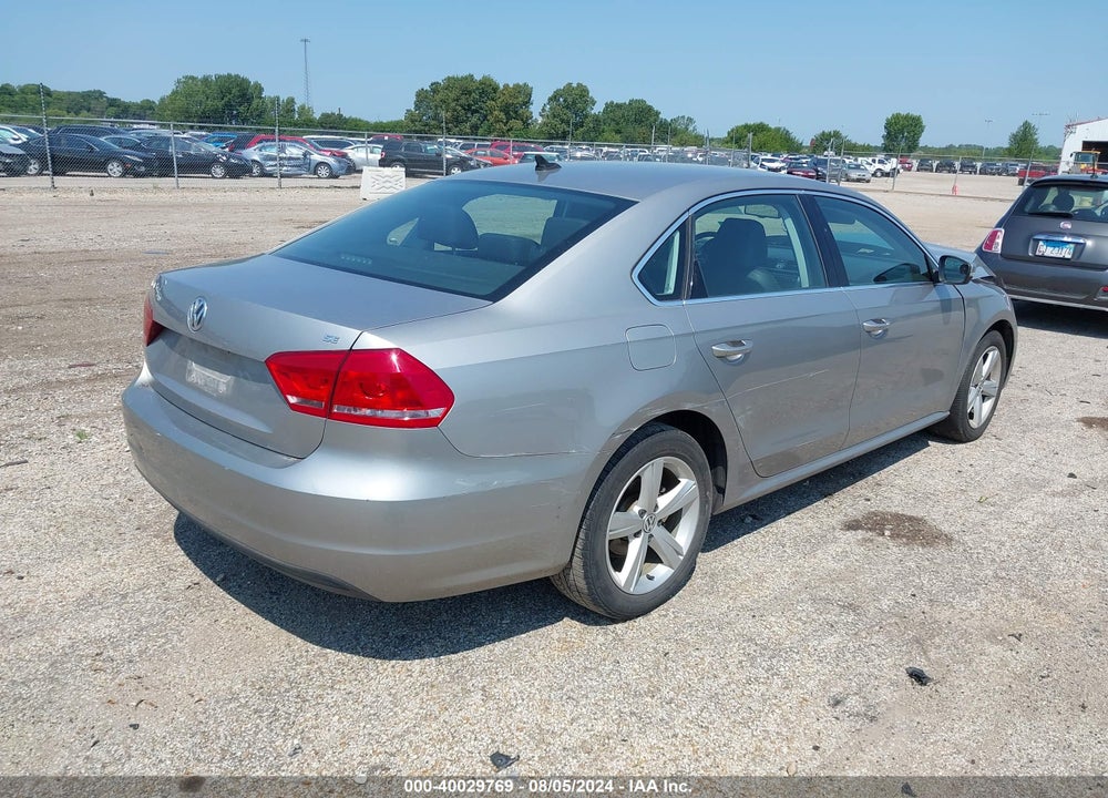 2013 VOLKSWAGEN PASSAT 2.5L SE VIN: 1VWBH7A33DC109864