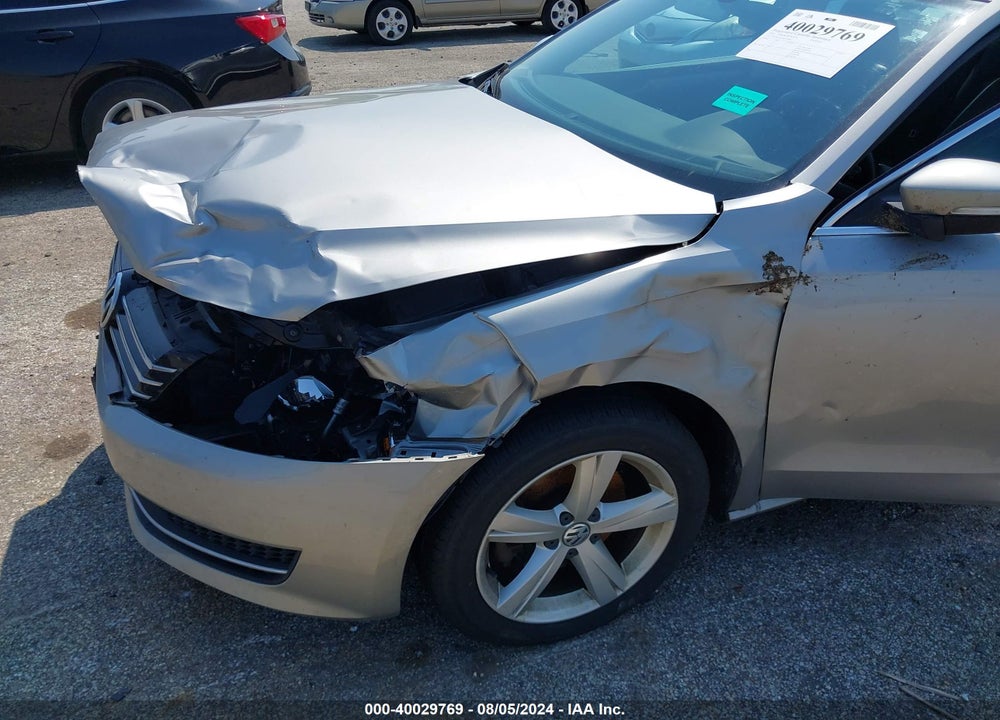 2013 VOLKSWAGEN PASSAT 2.5L SE VIN: 1VWBH7A33DC109864