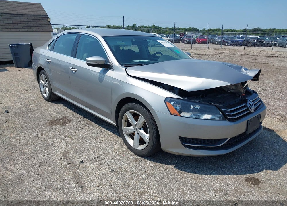 2013 VOLKSWAGEN PASSAT 2.5L SE VIN: 1VWBH7A33DC109864