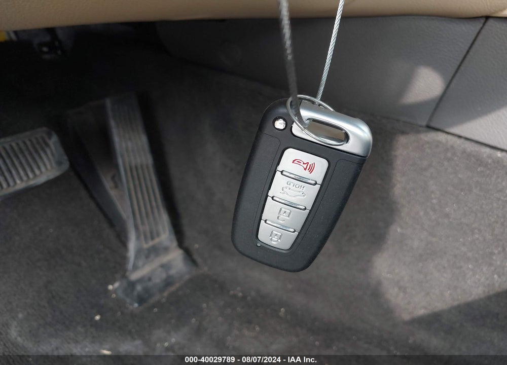 2013 HYUNDAI GENESIS 3.8 VIN: KMHGC4DD5DU256672