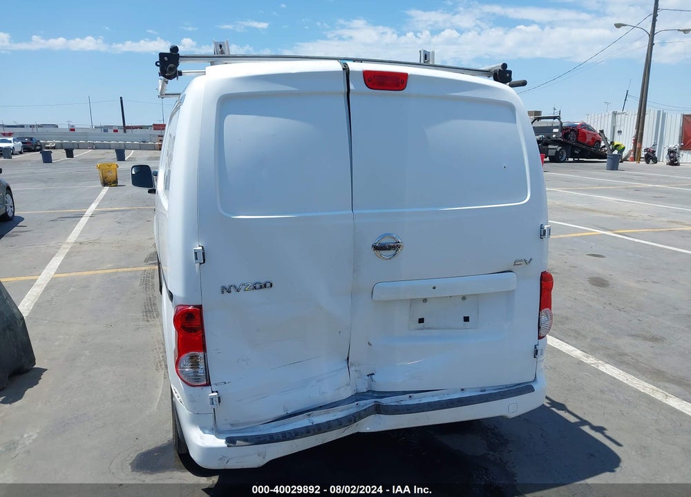 2017 NISSAN NV200 SV VIN: 3N6CM0KN0HK721396