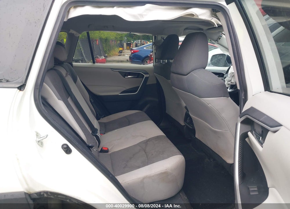 2021 TOYOTA RAV4 XLE VIN: 2T3P1RFV6MC146330