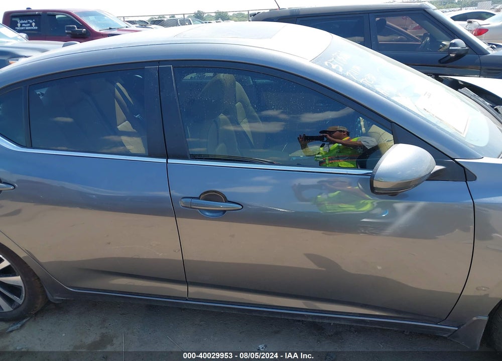 2024 NISSAN SENTRA SV XTRONIC CVT VIN: 3N1AB8CV9RY209585
