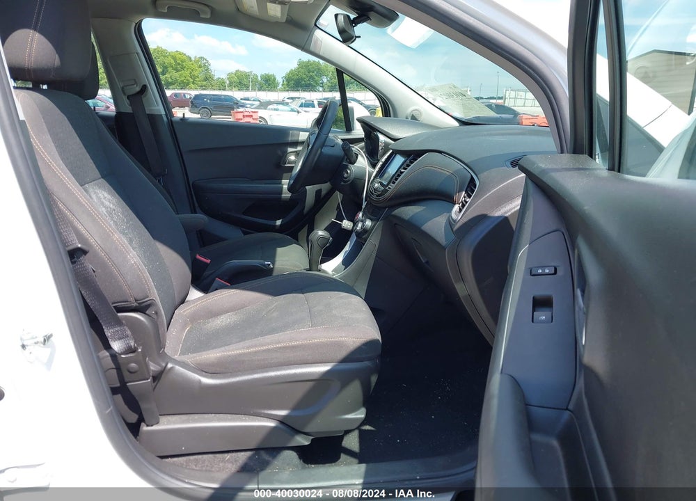 2017 CHEVROLET TRAX VIN: KL7CJKSBXHB185613