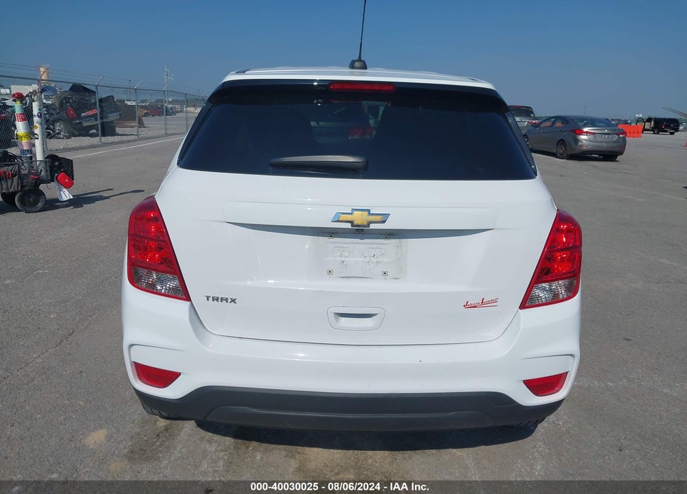 2020 CHEVROLET TRAX FWD LS VIN: 3GNCJKSB8LL127565