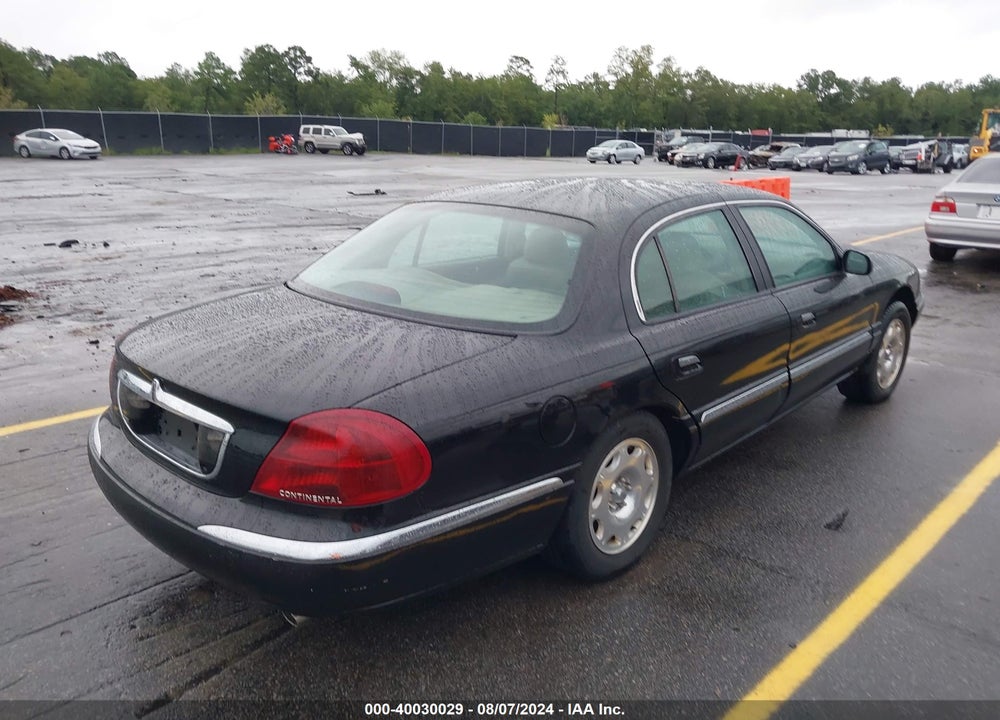 2000 LINCOLN CONTINENTAL VIN: 1LNHM97V4YY766982