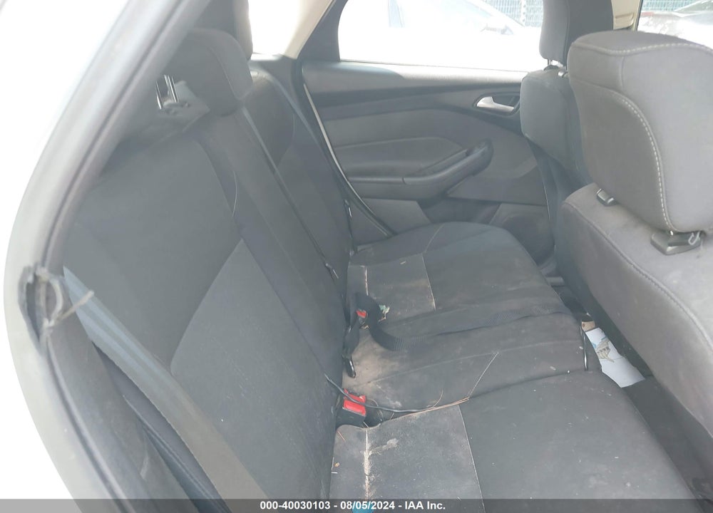 2018 FORD FOCUS SE VIN: 1FADP3K21JL316543