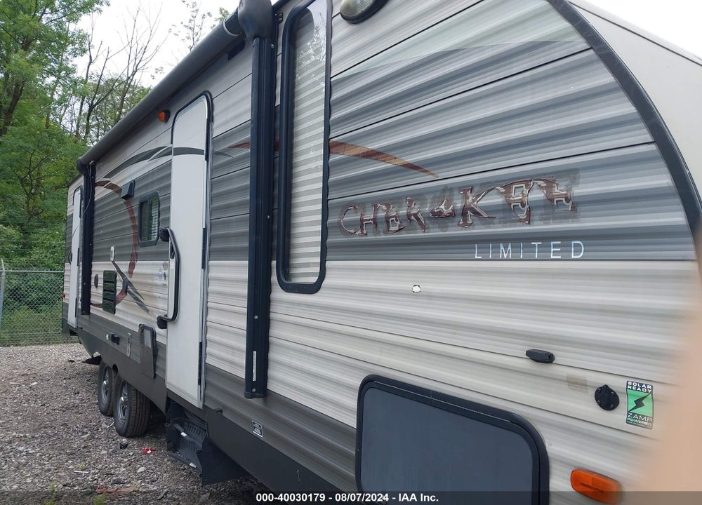 2016 FOREST RIVER CHEROKEE LTD VIN: 4X4TCKC26GX122192