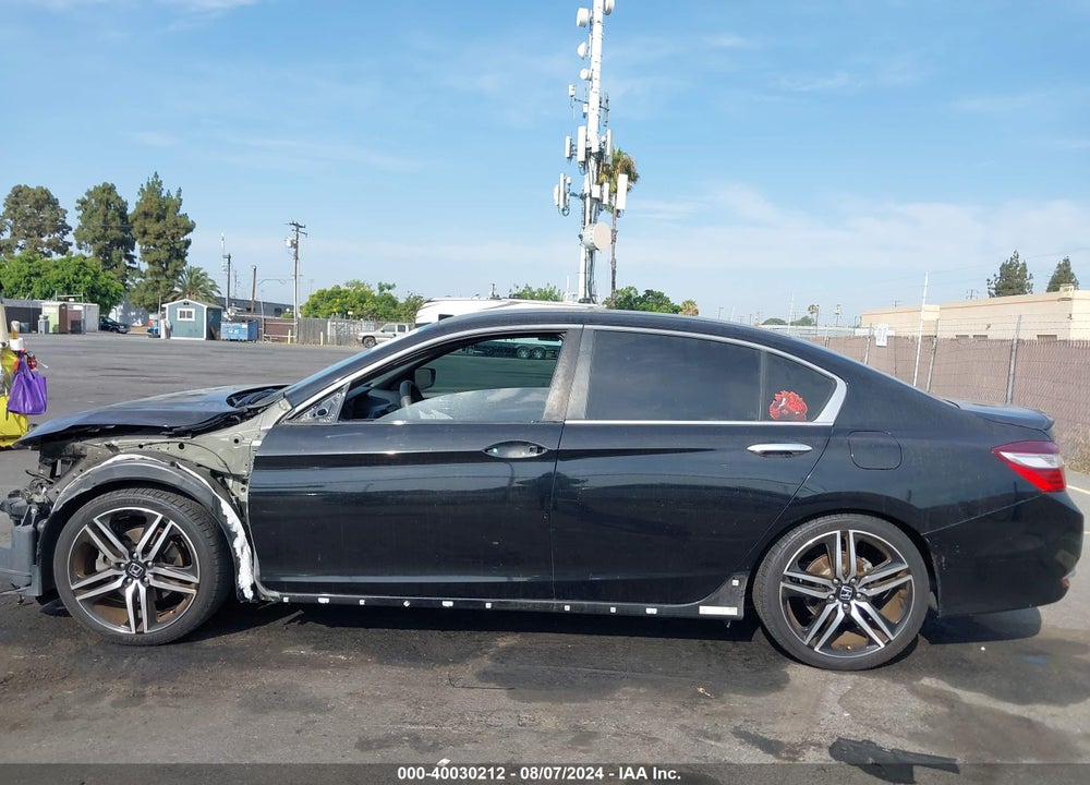 2017 HONDA ACCORD VIN: 1HGCR2F56HA170520