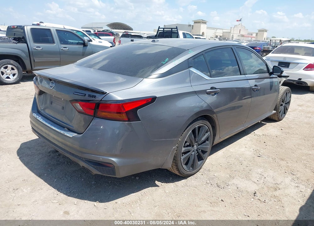 2022 NISSAN ALTIMA SR FWD VIN: 1N4BL4CV1NN380299