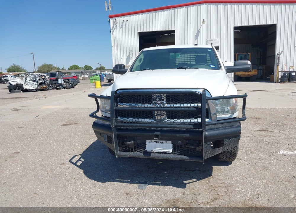 2018 RAM 2500 TRADESMAN 4X4 8' BOX VIN: 3C6UR5HJ9JG313408