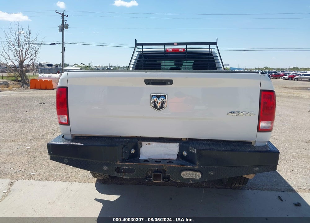 2018 RAM 2500 TRADESMAN 4X4 8' BOX VIN: 3C6UR5HJ9JG313408