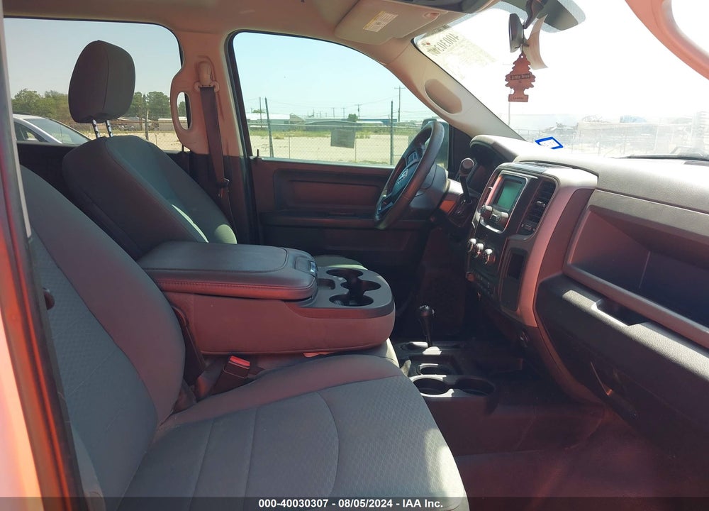 2018 RAM 2500 TRADESMAN 4X4 8' BOX VIN: 3C6UR5HJ9JG313408