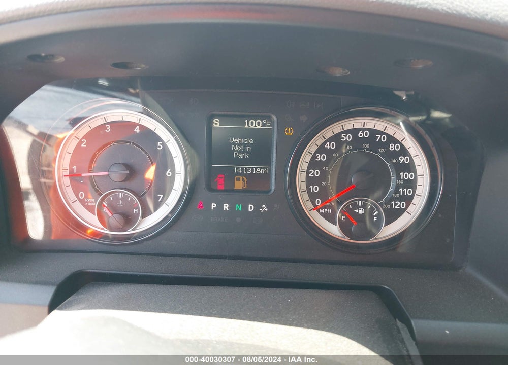2018 RAM 2500 TRADESMAN 4X4 8' BOX VIN: 3C6UR5HJ9JG313408