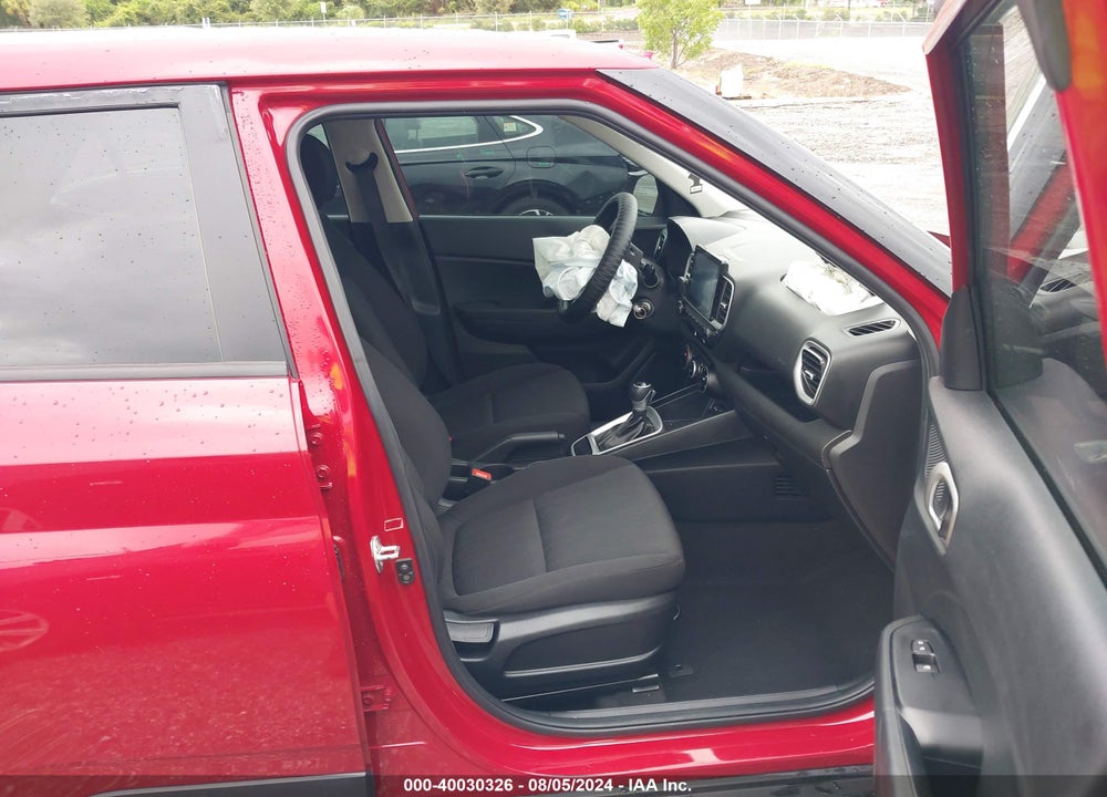 2021 HYUNDAI VENUE VIN: KMHRB8A3XMU067112