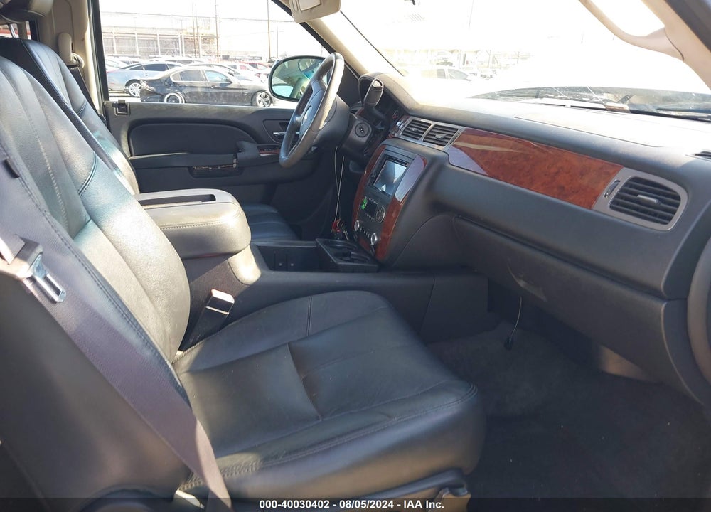 2013 CHEVROLET TAHOE LT VIN: 1GNSKBE08DR310042