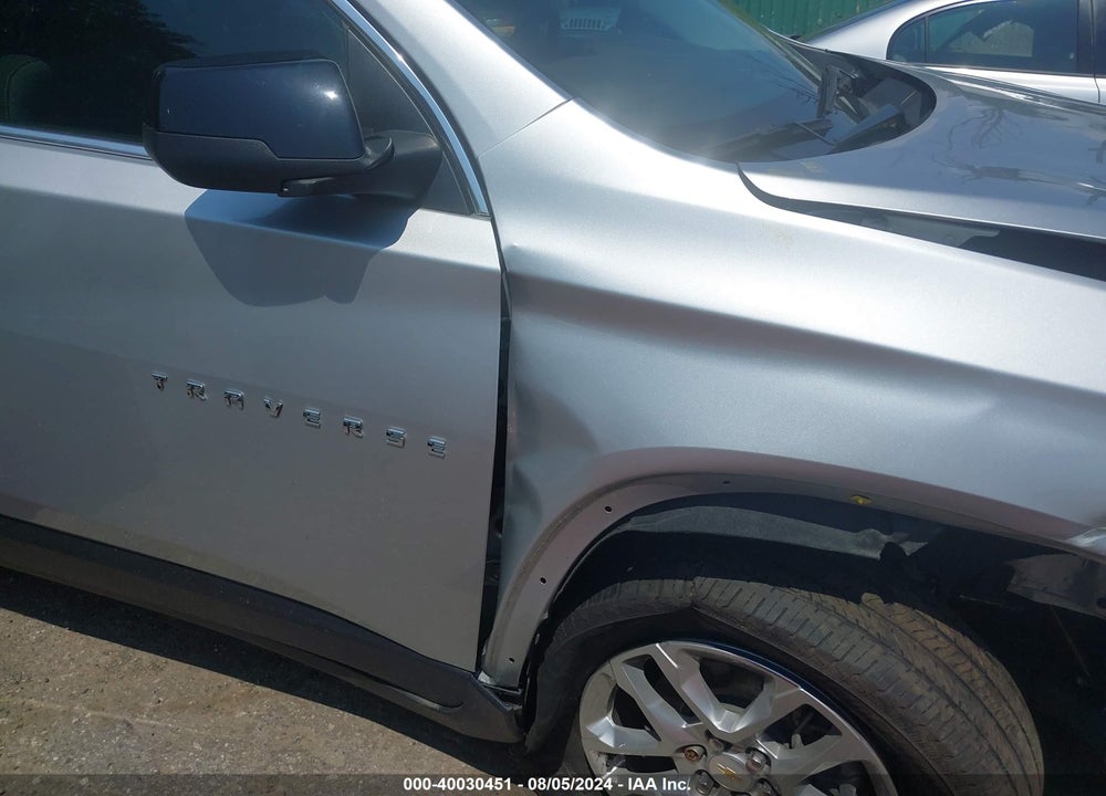 2021 CHEVROLET TRAVERSE FWD LS VIN: 1GNERFKWXMJ136871