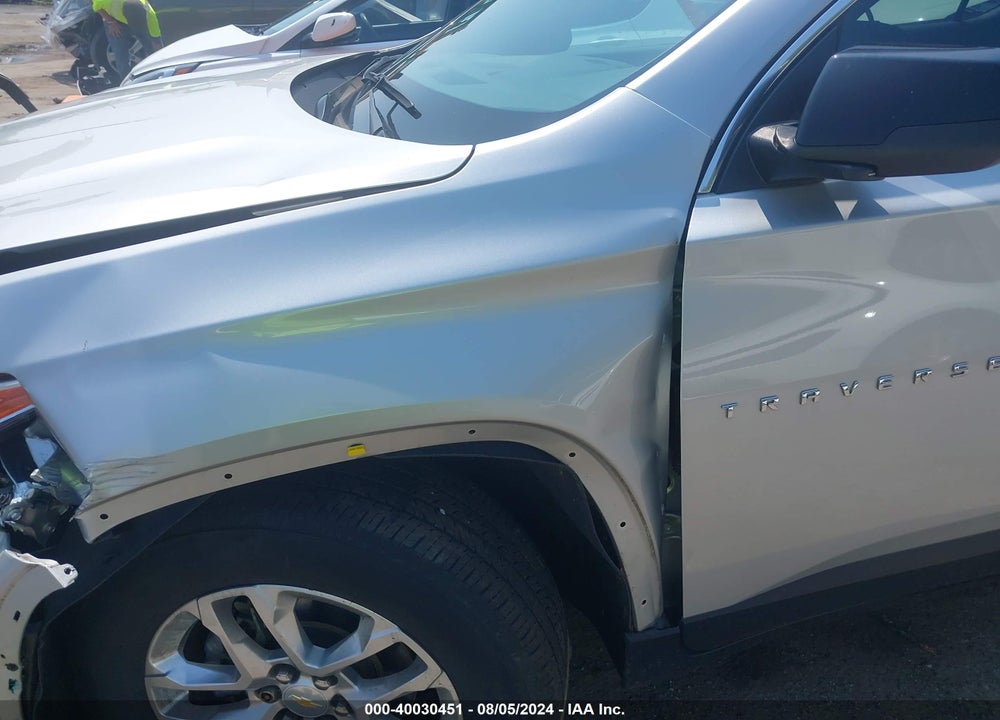 2021 CHEVROLET TRAVERSE FWD LS VIN: 1GNERFKWXMJ136871