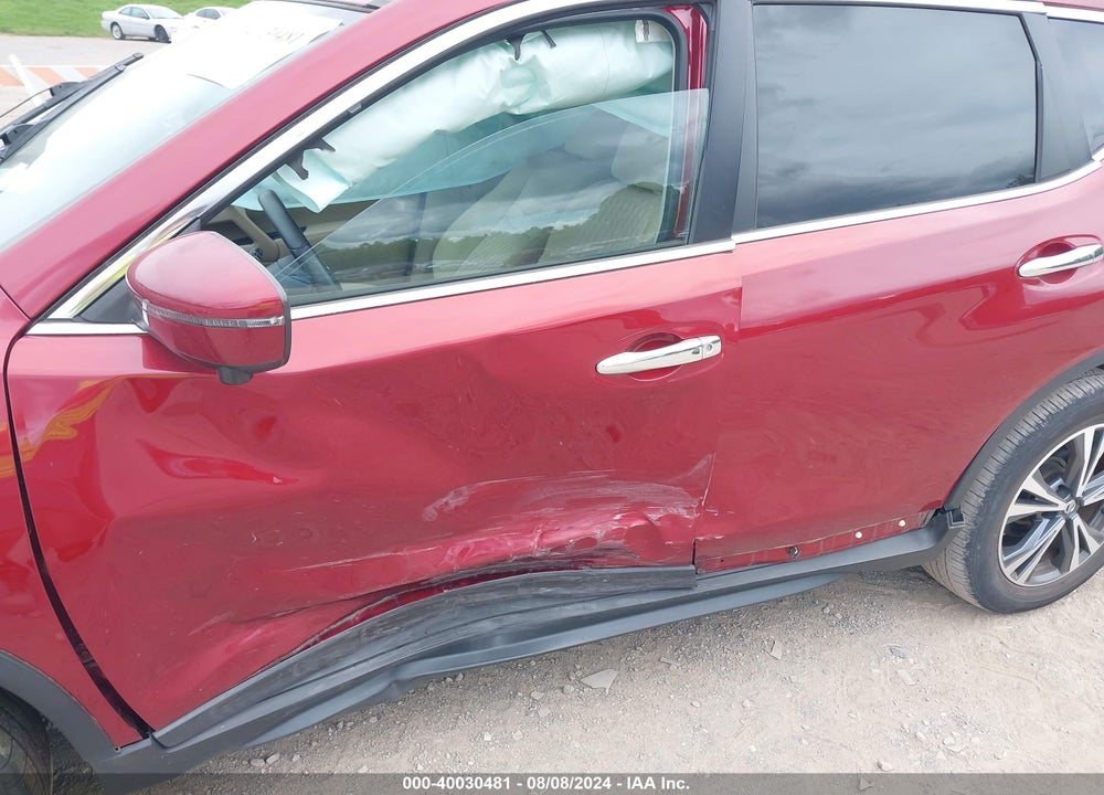 2019 NISSAN ROGUE SV VIN: 5N1AT2MT2KC754526