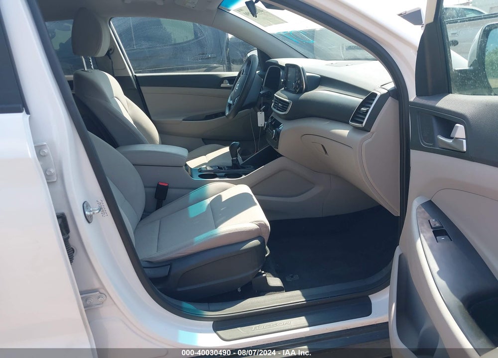 2019 HYUNDAI TUCSON SE VIN: KM8J2CA46KU063774