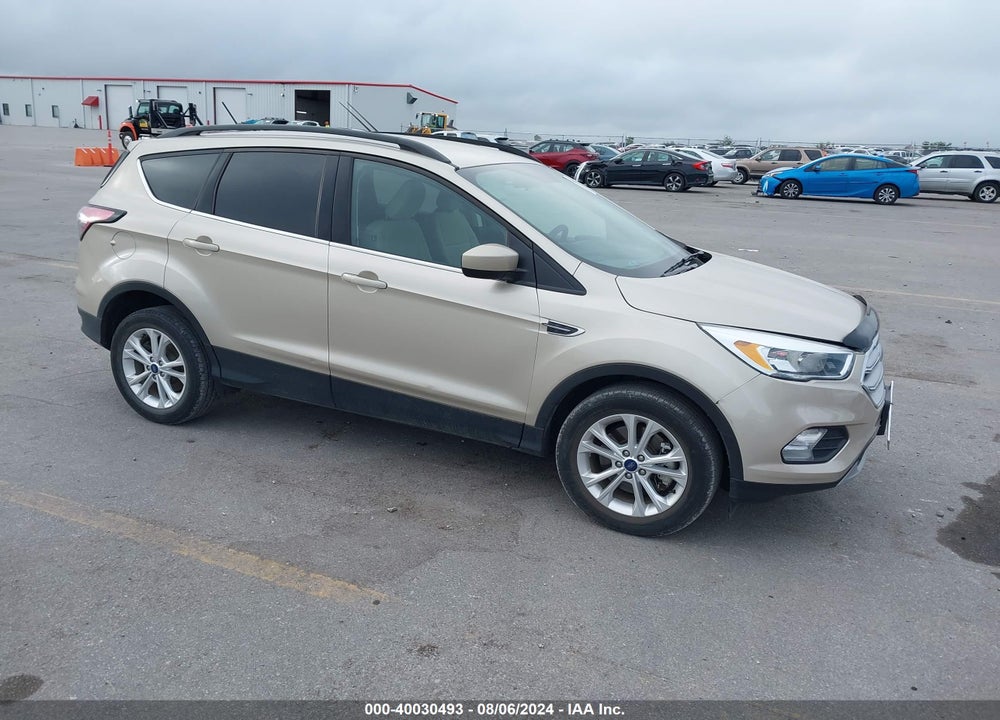 2018 FORD ESCAPE SE VIN: 1FMCU9GD5JUA56214