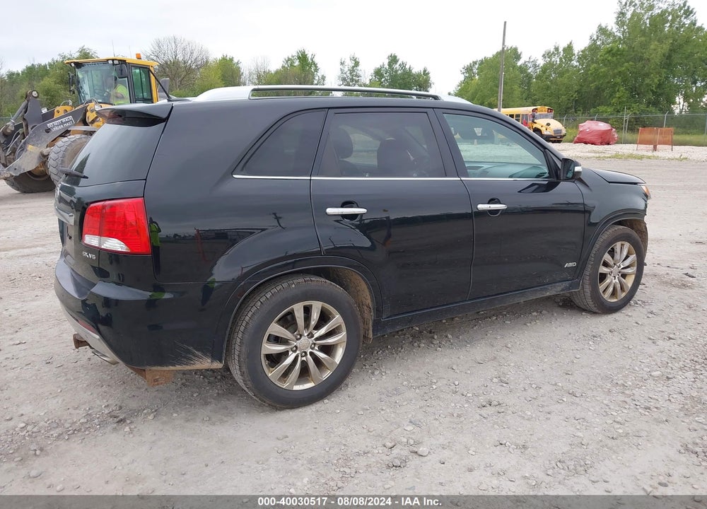 2011 KIA SORENTO SX V6 VIN: 5XYKWDA29BG115594