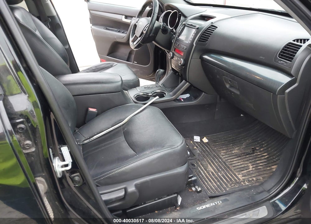 2011 KIA SORENTO SX V6 VIN: 5XYKWDA29BG115594