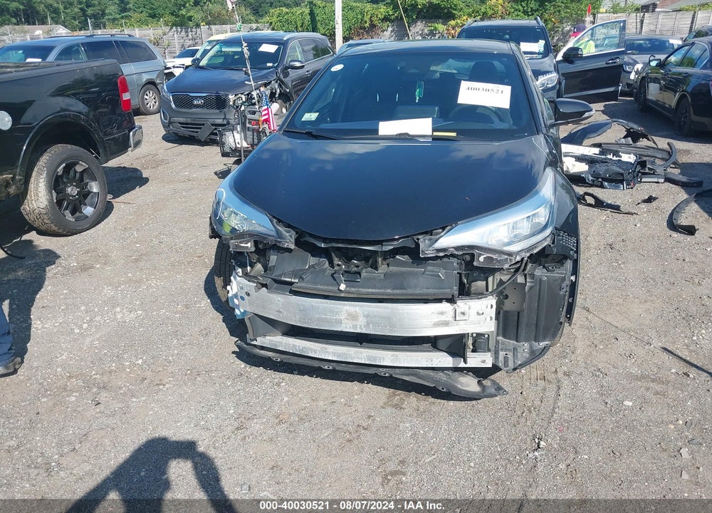 2021 TOYOTA C-HR XLE VIN: NMTKHMBX9MR121582