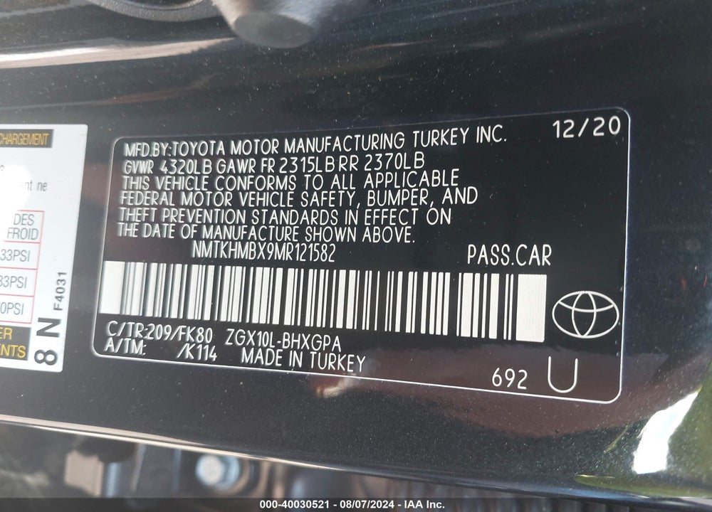2021 TOYOTA C-HR XLE VIN: NMTKHMBX9MR121582
