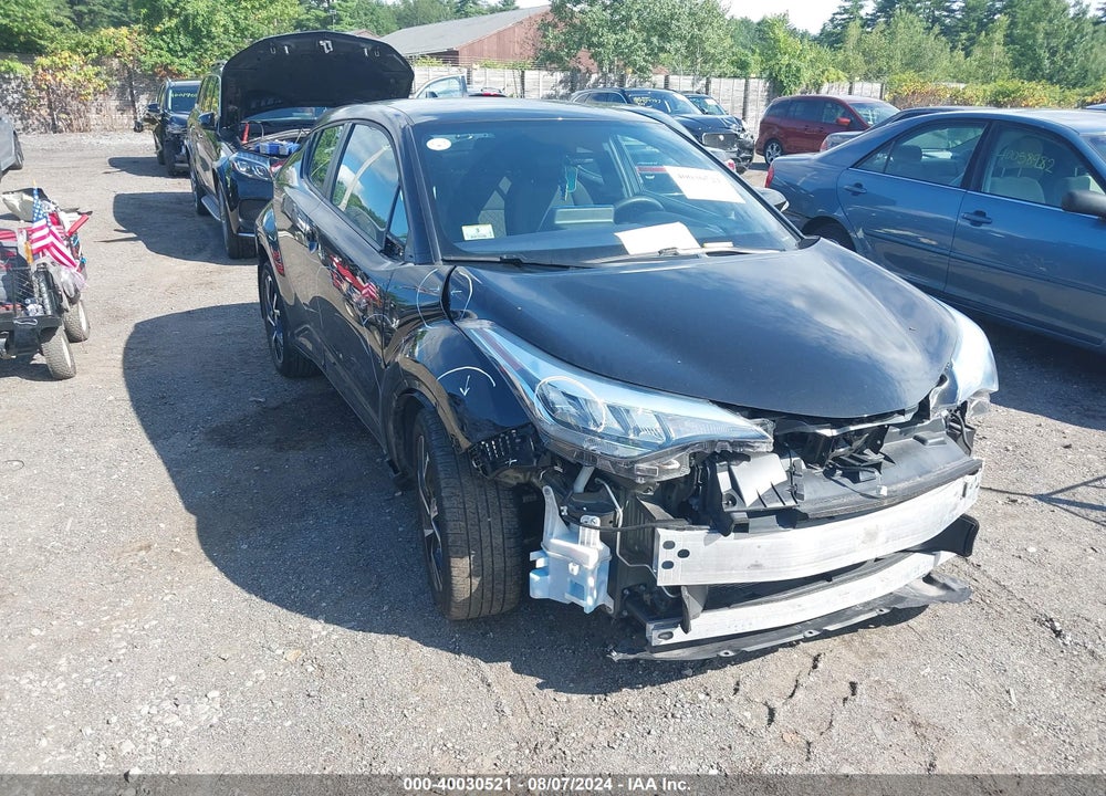 2021 TOYOTA C-HR XLE VIN: NMTKHMBX9MR121582