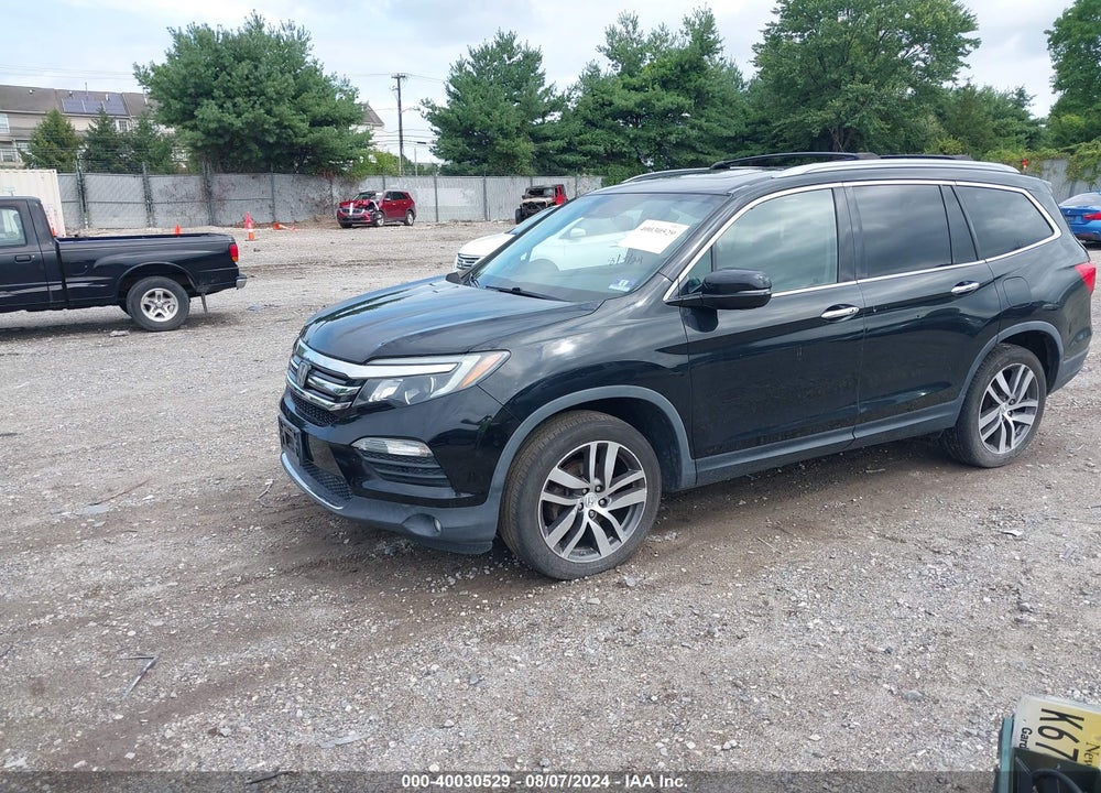 2017 HONDA PILOT VIN: 5FNYF6H94HB006579