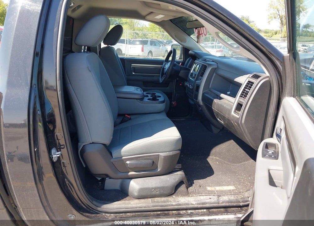 2017 RAM 1500 TRADESMAN REGULAR CAB 4X2 6'4 BOX VIN: 3C6JR6AT0HG768789
