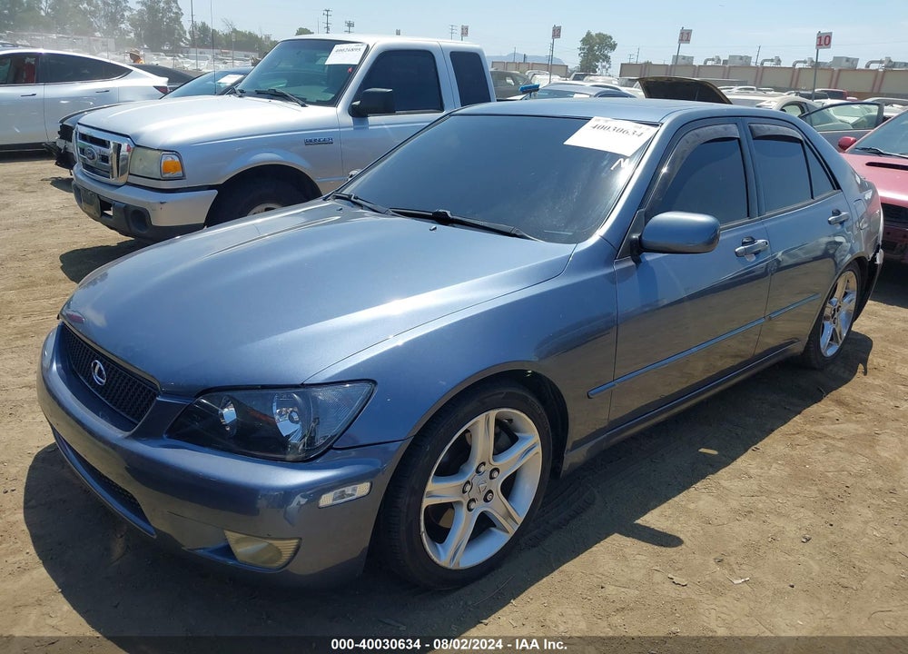 2004 LEXUS IS 300 VIN: JTHBD192X40091600