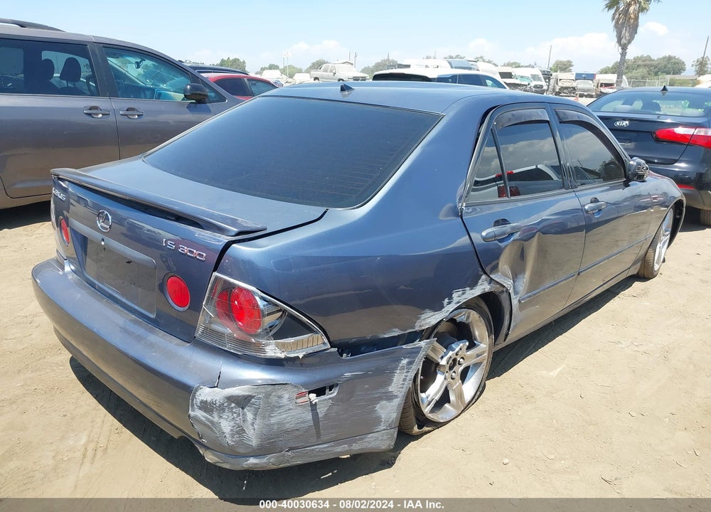 2004 LEXUS IS 300 VIN: JTHBD192X40091600