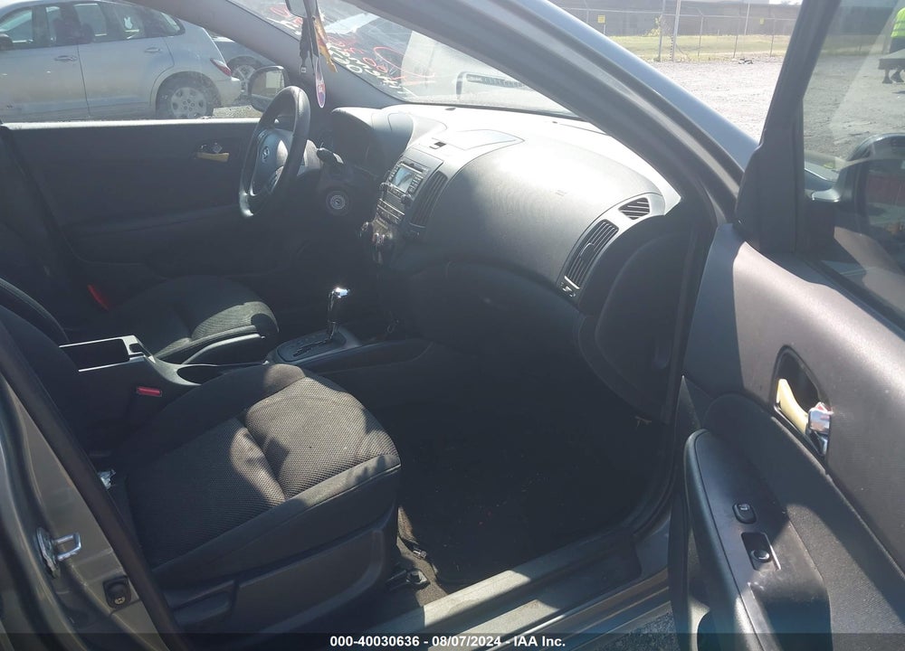 2010 HYUNDAI ELANTRA TOURING SE VIN: KMHDC8AE1AU067942