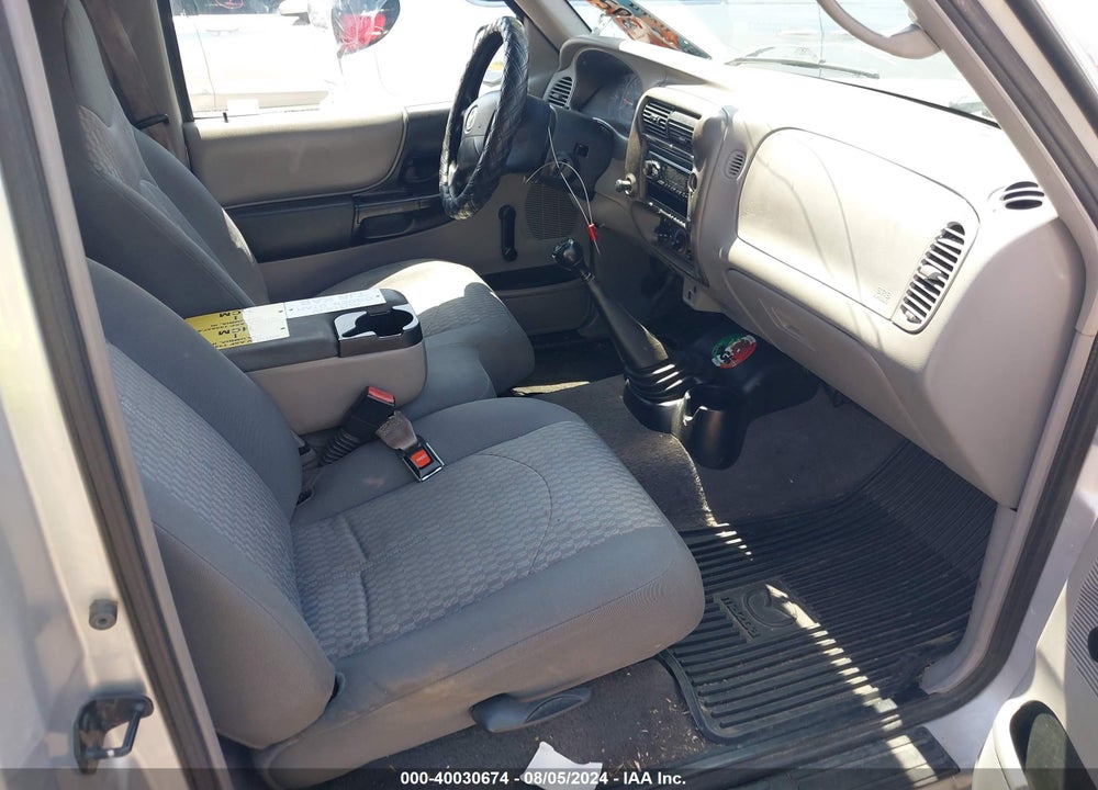 2002 MAZDA B3000 DS VIN: 4F4YR12U02TM18601